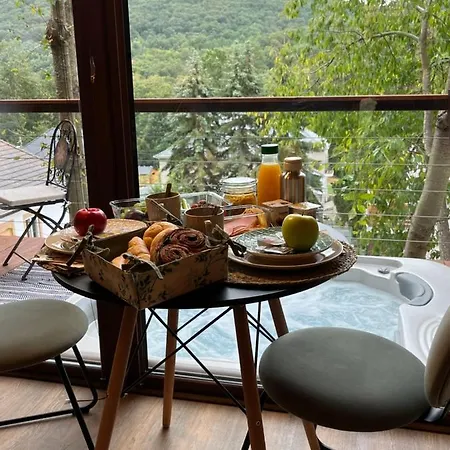 Villa Paradka - Marvany Parad